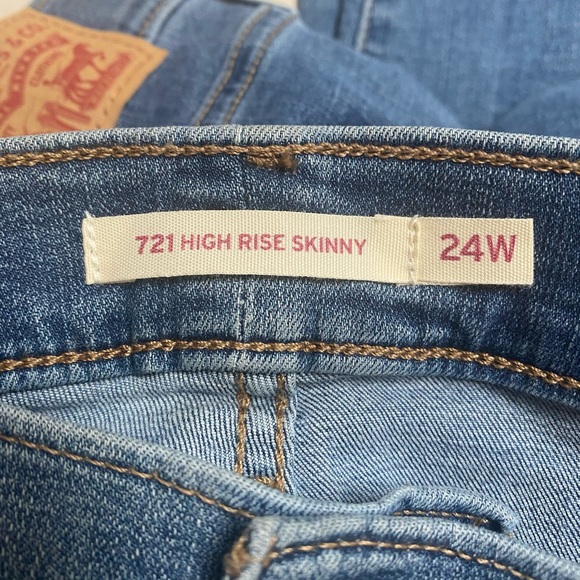 🎉HP🎉Levi's 721 High Rise Jean - Picture 5 of 6